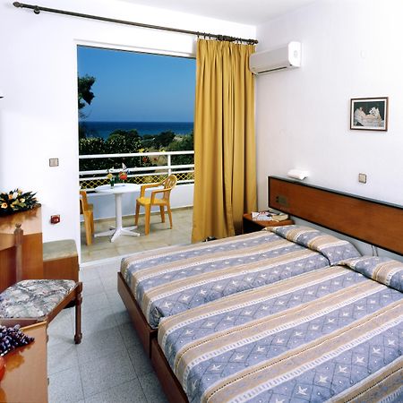 Corellia Asterias Beach Hotel Теологос Экстерьер фото
