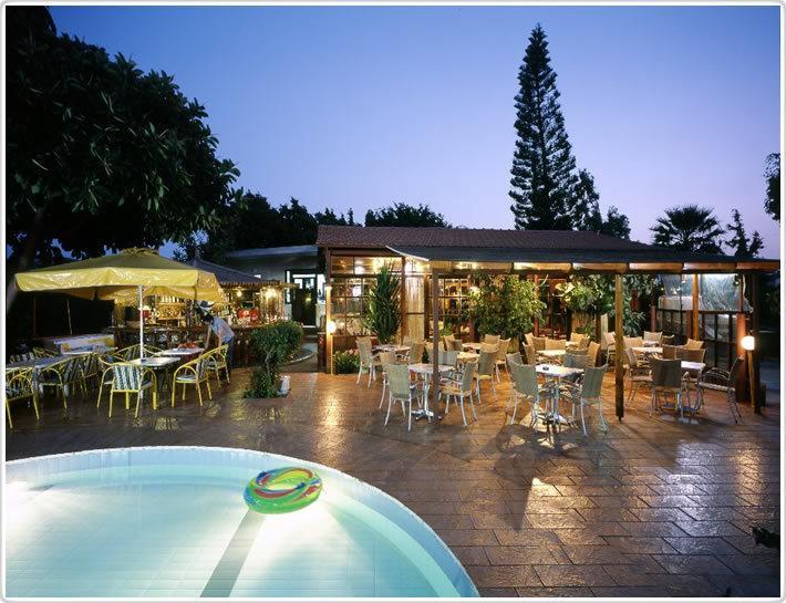 Corellia Asterias Beach Hotel Теологос Экстерьер фото